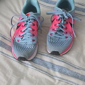 Nike Pink and Blue Athletic Shoes with Breathable Mesh